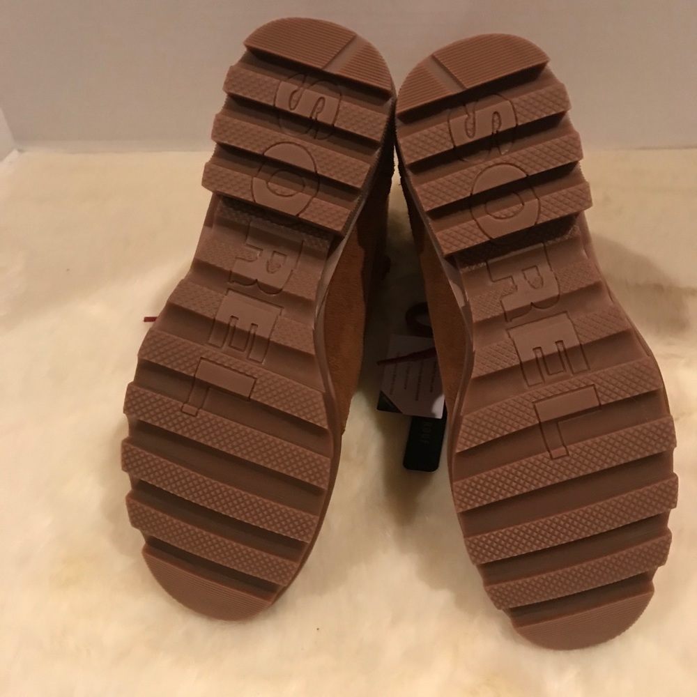 Sorel Phoenix Waterproof Suede Shearling boot - Picture 6 of 12